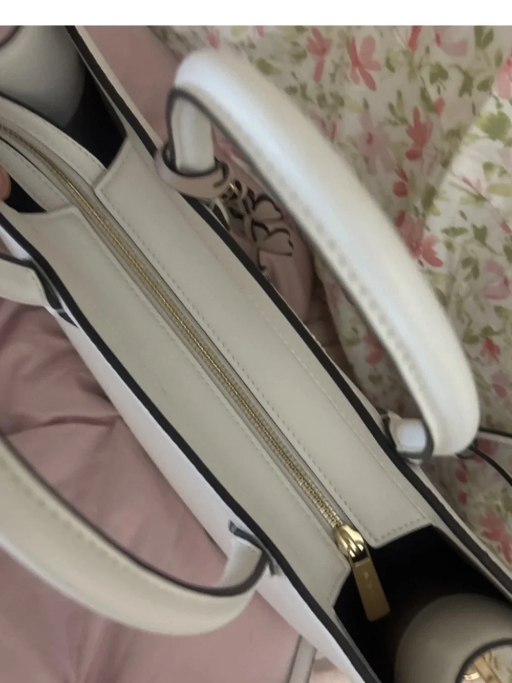 Michael Kors, white leather, large charm handbag new with tags